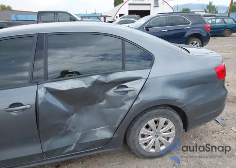 2014 Volkswagen Jetta 2.0L S from USA, damaged, VIN 3VW2K7AJ7EM249576